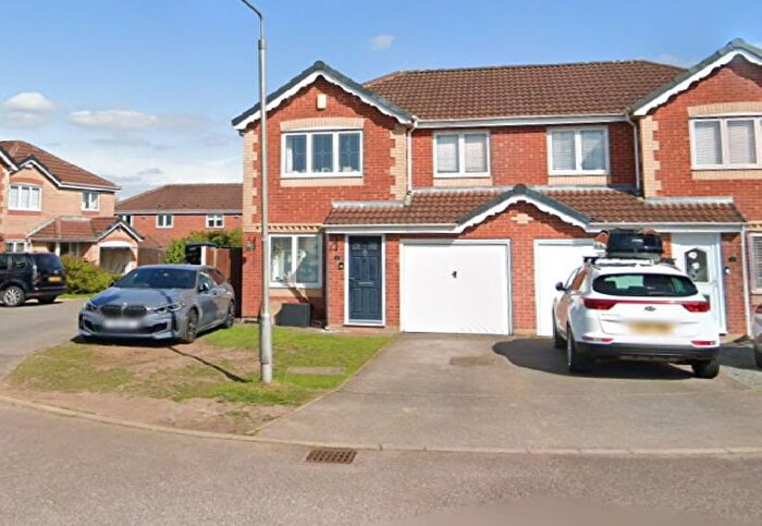 3 Bedroom Semi Detached House To Rent In Pemberley Chase, Sutton-In-Ashfield, NG17