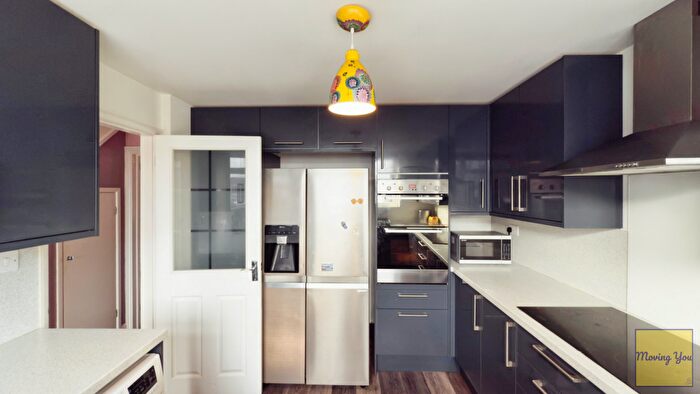 3 Bedroom End Of Terrace House For Sale In Leaholme Gardens, Whitchurch, Bristol, BS14