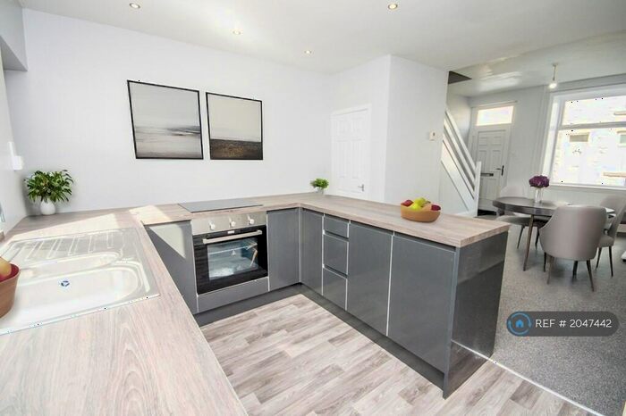 2 Bedroom Terraced House To Rent In Ingham Street, Padiham, Burnley, BB12