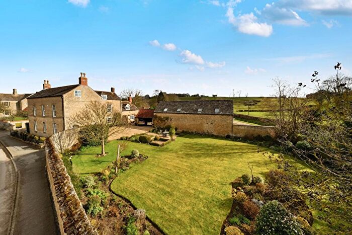 5 Bedroom Detached House For Sale In Glen Road, Castle Bytham, Grantham, Lincolnshire, NG33