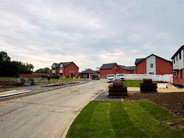 3 Bedroom Terraced House For Sale In Broadleaf Close, Cheltenham, GL53