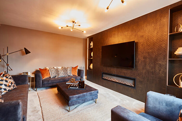 5 Bedroom Detached House For Sale In Hatfield Lane, Armthorpe, Doncaster, DN3