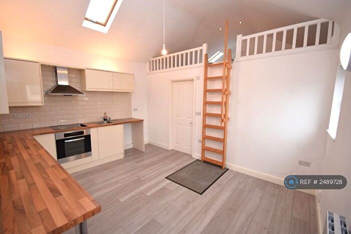1 Bedroom Flat To Rent In Tom Brown Street, Rugby, CV21