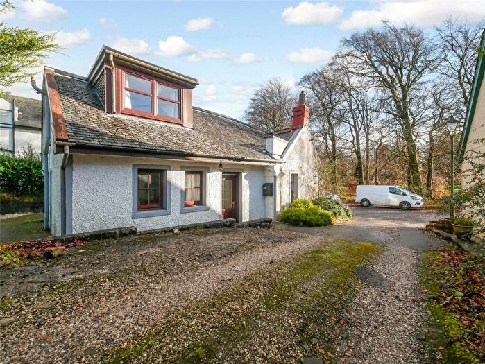 3 Bedroom Semi Detached House For Sale In Polnoon Street, Eaglesham, Glasgow, East Renfrewshire, G76