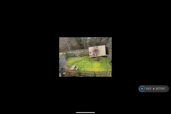 4 Bedroom Maisonette To Rent In Stirling Street, Airdrie, ML6