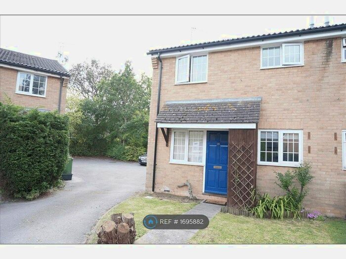 1 Bedroom Terraced House To Rent In Larchwood, Chineham, Basingstoke, RG24