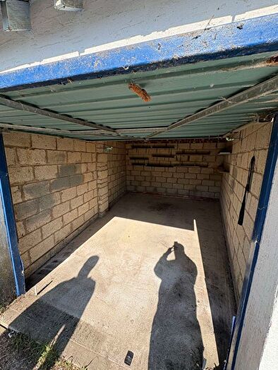 Property To Rent In Admirals Walk, Littlehampton, BN17