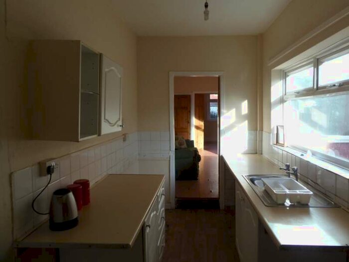 3 Bedroom Terraced House To Rent In Staveley Street, Edlington, Doncaster., DN12