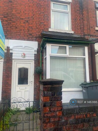 3 Bedroom Terraced House To Rent In Pinnox Street, Stoke-On-Trent, ST6