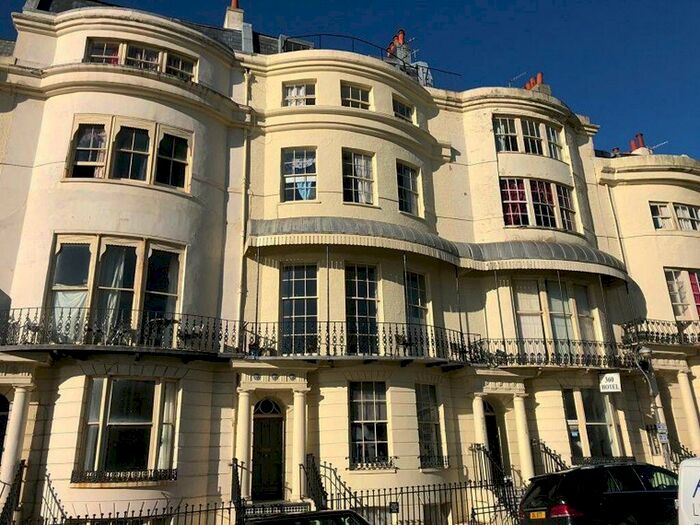Apartment To Rent In Regency Square, Brighton, BN1