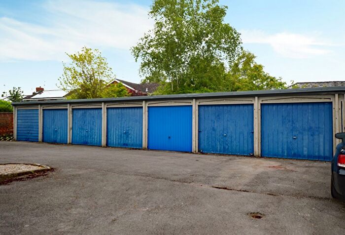 2 Bedroom Flat For Sale In East Approach Drive, Pittville, Cheltenham, GL52