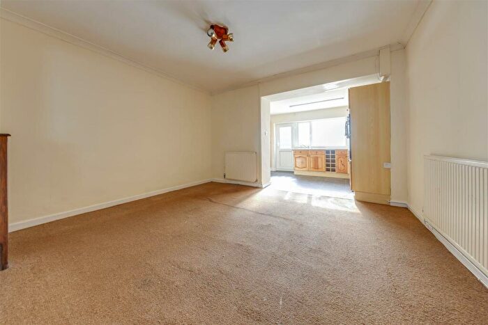 2 Bedroom Terraced House For Sale In Industrial Street, Bacup, Rossendale, OL13