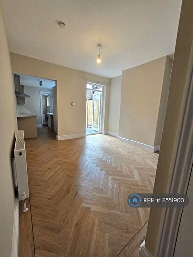 3 Bedroom Terraced House To Rent In King Edward Road, Rugby, CV21