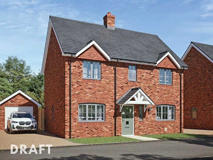 3 Bedroom Detached House For Sale In Brockhills Lane, New Milton, BH25