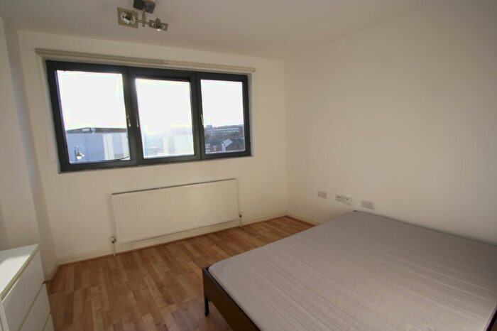 1 Bedroom Flat To Rent In Mitcham Road, Tooting Broadway, SW17