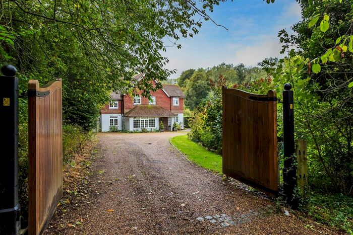 6 Bedroom Detached House To Rent In High Barn Road, Ranmore Common, Dorking, Surrey, RH5