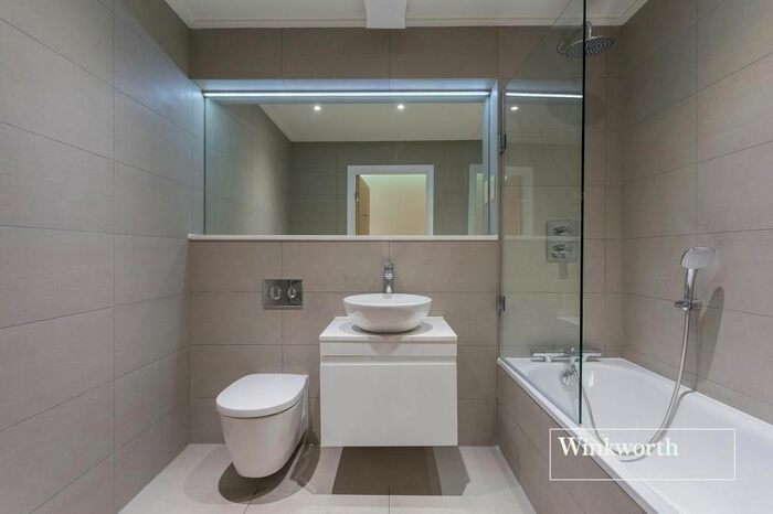 2 Bedroom Flat To Rent In Dancastle Court, Arcadia Avenue, London, N3