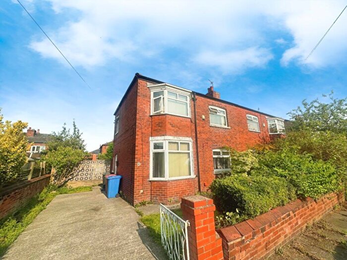 Semi-Detached House To Rent In Trenant Road, Salford, Manchester, M6