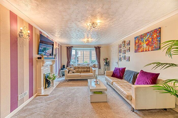 4 Bedroom Detached House For Sale In Vermont Close, Great Sankey, Warrington, WA5