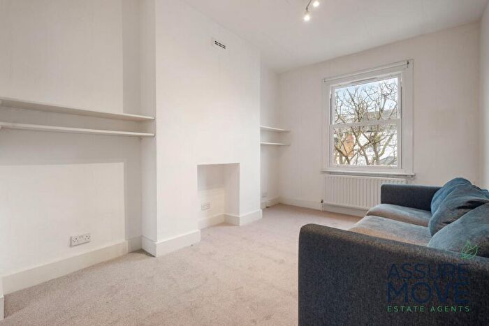 1 Bedroom Flat To Rent In Corinne Road, London, N19
