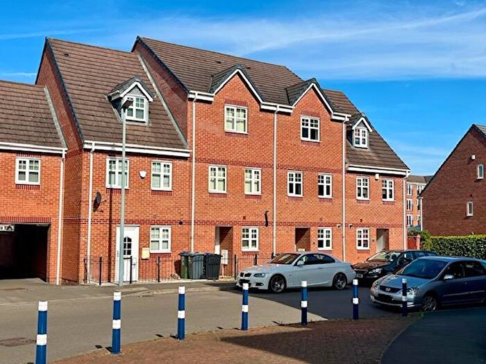 4 Bedroom House To Rent In Thunderbolt Way, Tipton, DY4