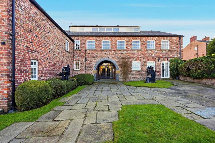 1 Bedroom Apartment For Sale In Pinfold Street, Macclesfield, SK11