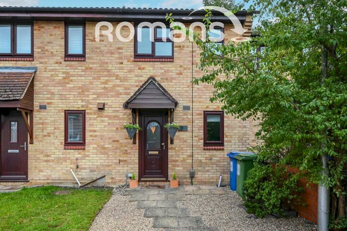 2 Bedroom Terraced House To Rent In Axbridge, Forest Park, RG12