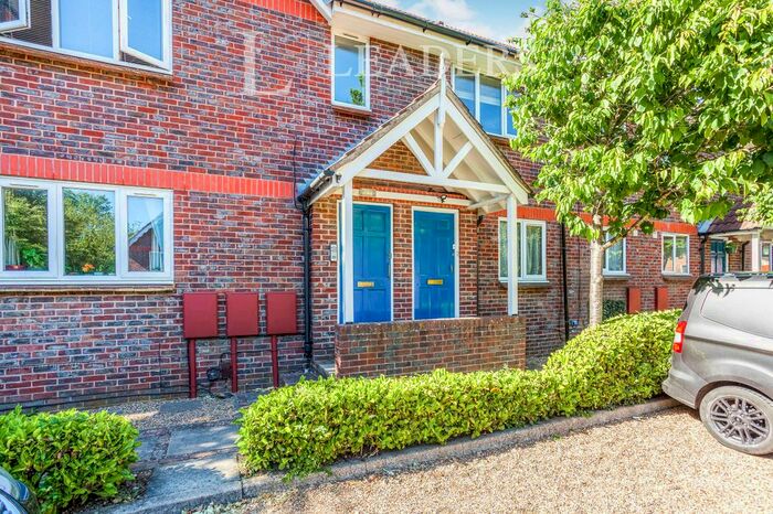 1 Bedroom Property To Rent In Old Horsham Road, Crawley RH11