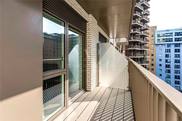1 Bedroom Apartment To Rent In Galleria House, B Western Gateway, London NEw One, E16