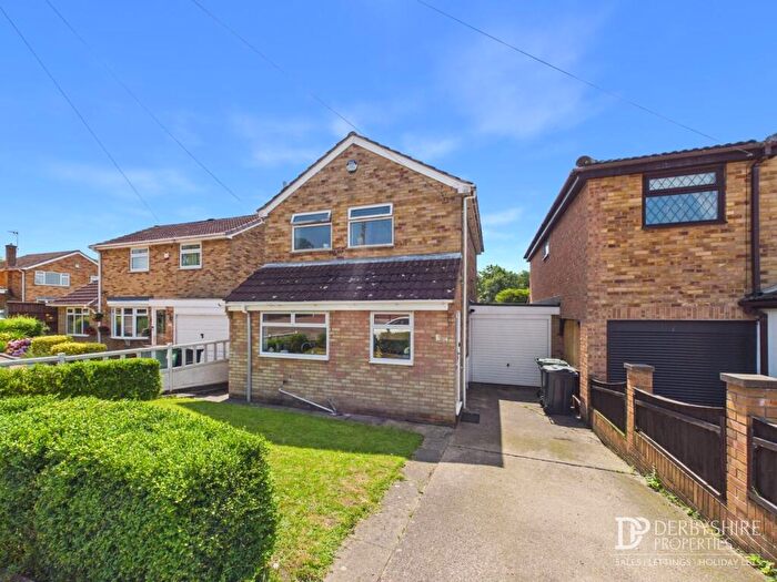 3 Bedroom Detached House For Sale In Long Meadow Road, Alfreton, DE55