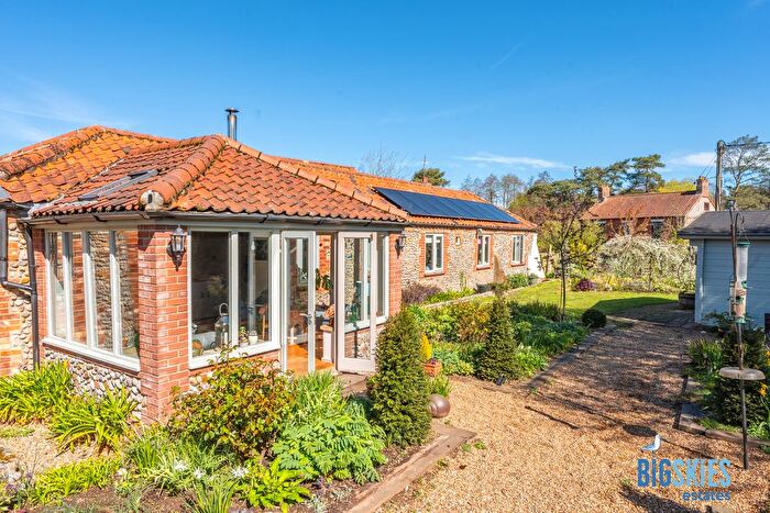 4 Bedroom Barn Conversion For Sale In Ramsgate Street, Edgefield, Melton Constable, NR24