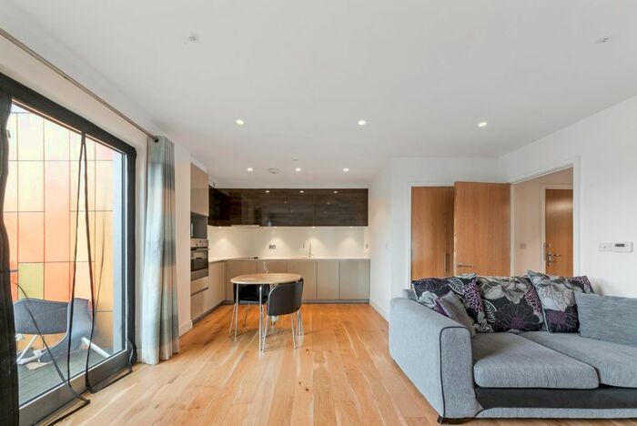 1 Bedroom Flat To Rent In Rathbone Market, Barking Road, London, E16