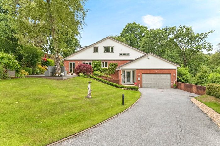 3 Bedroom Detached House For Sale In West Hill, Devon, EX11