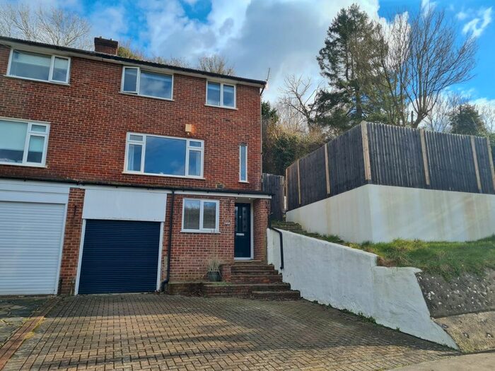 3 Bedroom Town House To Rent In Melody Road, Westerham, Kent, TN16