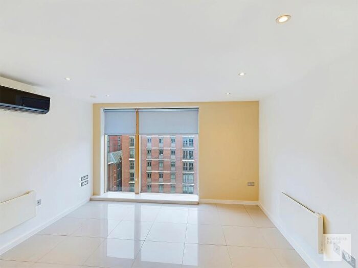 2 Bedroom Apartment To Rent In Apt .:: Ice Plant, M4