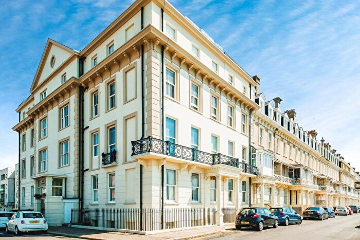 1 Bedroom Flat To Rent In Heene Terrace, Worthing, BN11
