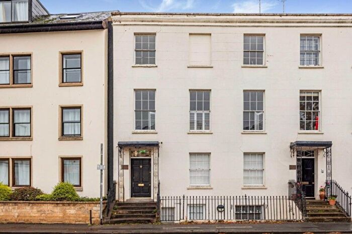 2 Bedroom Flat For Sale In Flat, Arlington House -, Bath Road, Cheltenham, GL53