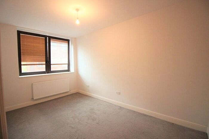 1 Bedroom Flat To Rent In Sapphire House, East Barnet Road, London, EN4