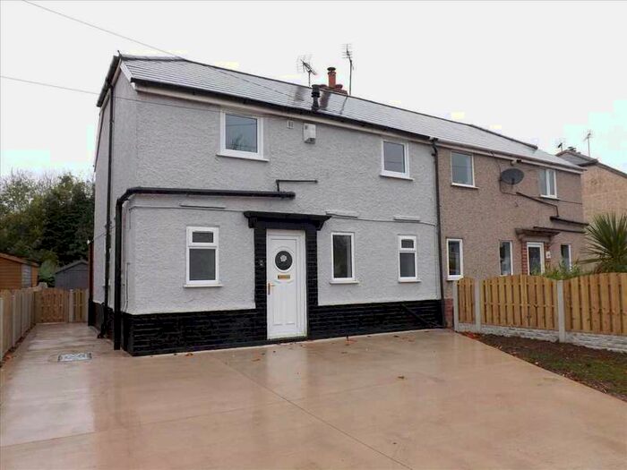 3 Bedroom Semi-Detached House To Rent In Mansfield Road, Chesterfield, Clowne, S43