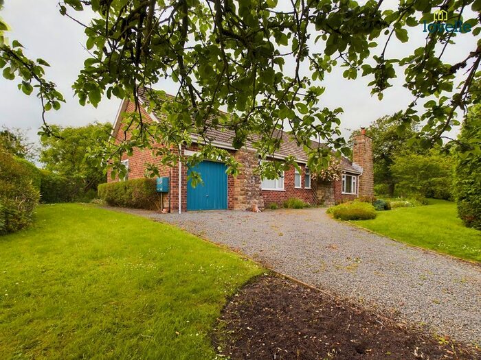 2 Bedroom Detached Bungalow For Sale In Rasen Road, Walesby, LN8