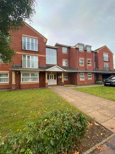 2 Bedroom Flat To Rent In Groby Road, Leicester, LE3