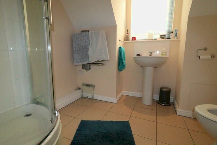 1 Bedroom Flat For Sale In Holland Close, Loughborough, LE11