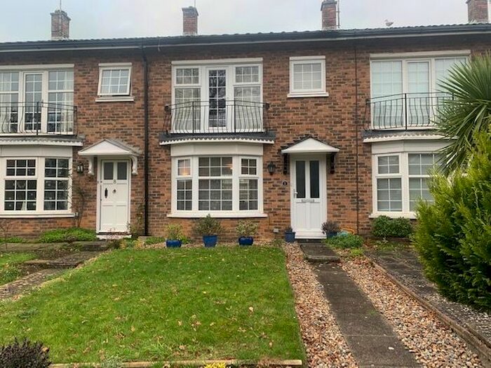 2 Bedroom Terraced House To Rent In Chelsea Close, Bexhill-On-Sea TN40