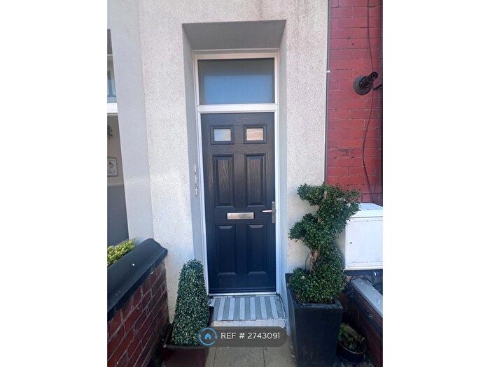 1 Bedroom Flat To Rent In Banks Street, Blackpool, FY1