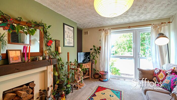 1 Bedroom Flat For Sale In Gargle Hill, Norwich, Norfolk, NR7