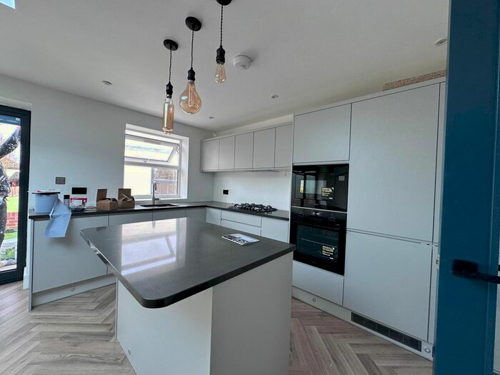 4 Bedroom Detached Bungalow To Rent In Ardleigh Green Road, Hornchurch, RM11