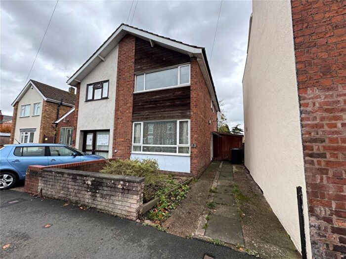 2 Bedroom Semi Detached House For Sale In Leswell Street, Kidderminster, Worcestershire, DY10