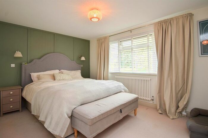 4 Bedroom Detached House For Sale In Gillsmans Park, St. Leonards-On-Sea, TN38