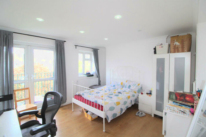 4 Bedroom Flat To Rent In Lambeth Road, London, SE11