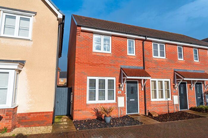 2 Bedroom End Of Terrace House For Sale In Woodlands Avenue, Trimley St Mary, IP11